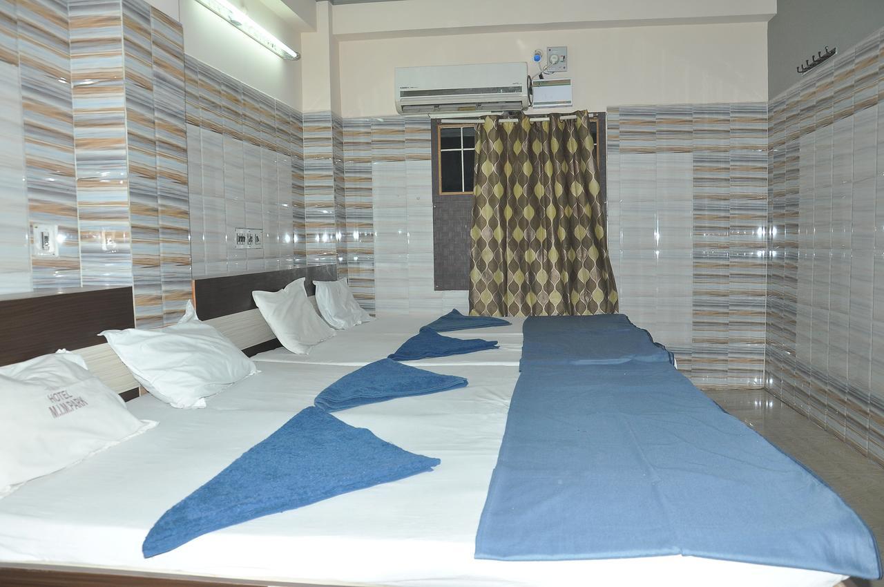 Hotel Mim Park Кумбаконам Экстерьер фото