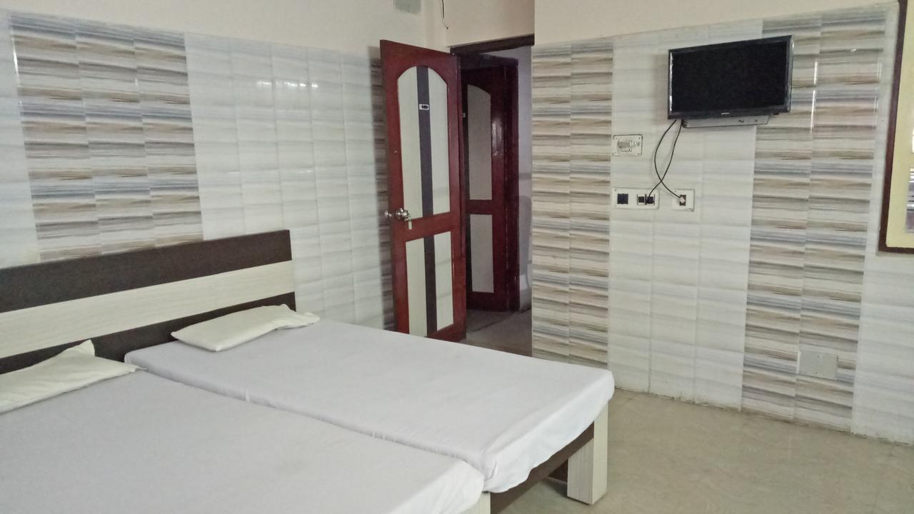 Hotel Mim Park Кумбаконам Экстерьер фото